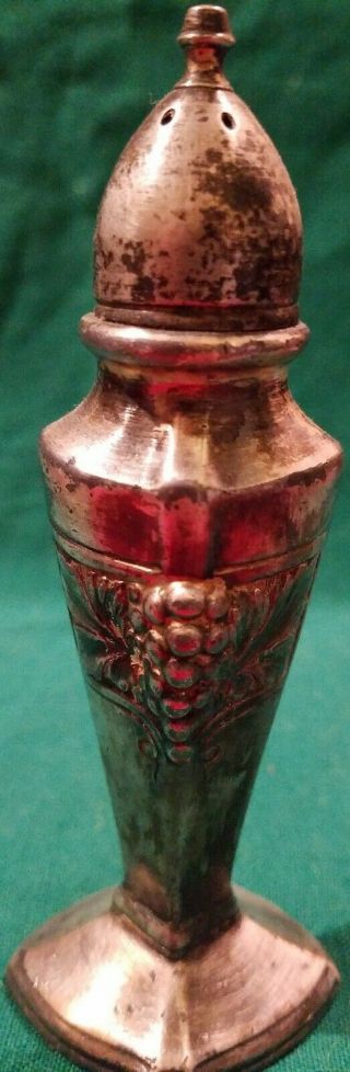 Vintage W.  B.  Mfg.  Co.  Salt or Pepper Shaker,  Silverplate B - 38 antique 2