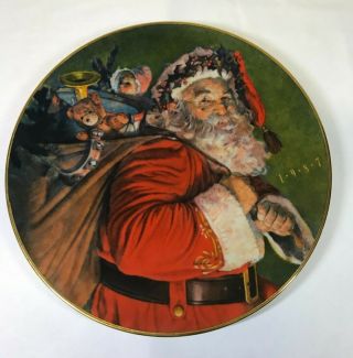 Avon Collectible 1987 22k Gold Trim Christmas Plate The Magic That Santa Brings