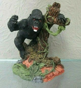 1996 Gorilla Resin Figure.  4 1/2 " X 4 1/2 " King Kong? Made In China