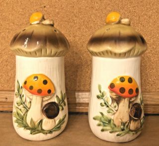 Vintage Sears Roebuck Ceramic Salt & Pepper Shakers Merry Mushroom Retro 1977