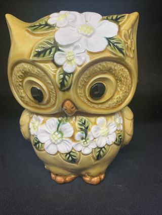 Vintage Owl Planter,  Yellow With White Flowers
