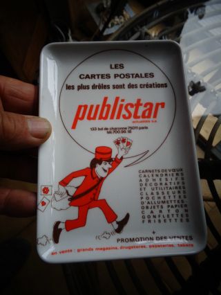 Ancien Vide Poche Des Cartes Postales Publistar Illustrateur à Identifier