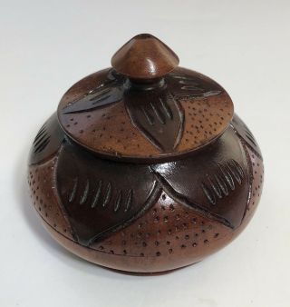 Round Hand Carved Wood Trinket Box With Lid Two Tone Brown 3.  25 " W X 3.  00 " H