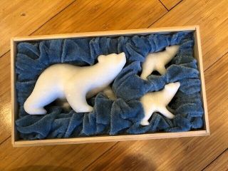 Handcarved " Star Marble Stone " Polar Bear Family Carving W/ Cert.  Of Auth.