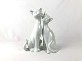 Mid Century Omc Japan White Porcelain Kitty Cat Figurines Exc 7.  5 " W Tags