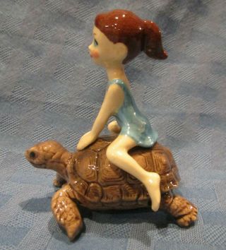 Hagen Renaker Specialty,  Little Girl on Tortoise,  04026, 2