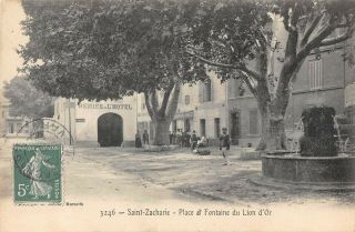 Cpa 83 Saint Zacharie Place Et Fontaine Du Lion D 