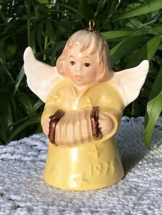 1979 Goebel Annual - Angel Bell - Christmas Tree Ornament In Yellow