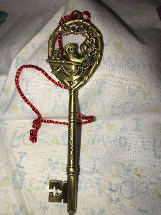 Hallmark Ornament,  A Magic Key For Santa,  2006,  No Box