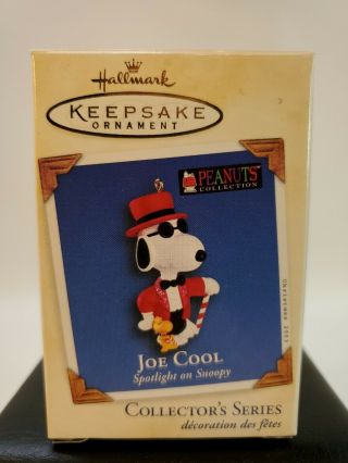 Hallmark Keepsake Joe Cool Spotlight On Snoopy Xmas Ornament 2003 Peanuts