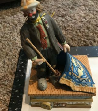 Emmett Kelly Jr Clown Limited Edition Musical Sweeping Up 2000 Flambro
