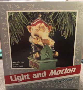 1989 Hallmark Tiny Tinker Light And Motion Keepsake Magic Ornament