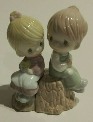 Vintage 1993 Precious Moments Boy And Girl Sweet Hearts Salt And Pepper Shakers