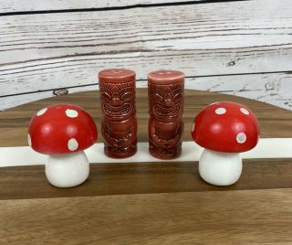 2 Vintage Kitsch Ceramic Mushroom Salt And Pepper Shakers Totem Pole Shaker Set