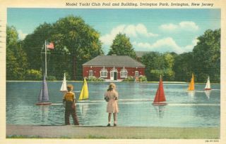 Irvington,  Nj The Model Yacht Club Pool And Building 1945