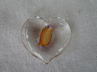 Lovely Clear Glass Heart Shaped Paperweight With Unique Multi - Color Decor