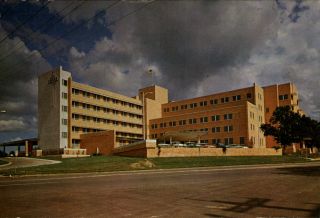 St Joseph Hospital Fort Worth Texas 1950s Cars Postcard Sku979
