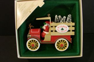 1984 Hallmark Keepsake Ornament Santa 