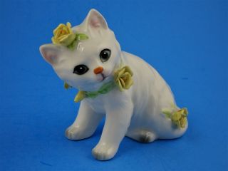 Vintage Lefton White Cat Figurine With Yellow Roses