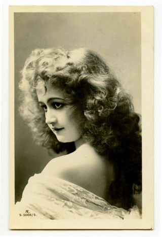 C 1908 French Glamour Long Hair Vamp Beauty Pretty Lady Photo Postcard