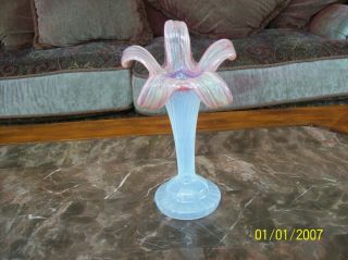 Jack In Pulpit Vtg.  Epergne Vaseline Art Glass Ribbed Pink & White Blown Floral