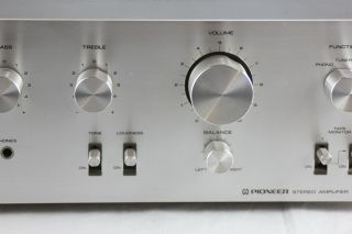 Vintage Pioneer SA - 6500 II Stereo Amplifier Silver 3