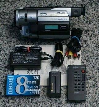 Vtg Sony Handycam Dcr - Trv310 Digital8 8mm Camcorder 20x W/ Fr/shp
