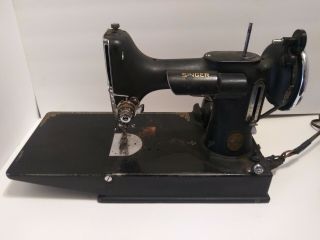 Vintage Singer Featherweight Sewing Machine - - Black/gold - W/case & Pedal
