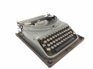 Machine à écrire Olivetti ICO Gris vintage 2
