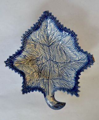 English Pearlware Leaf Shape Pickle Dish - Early 19th C.