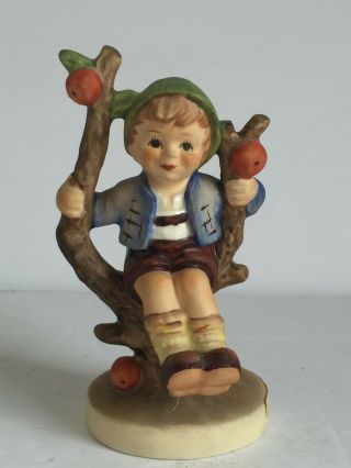 Vintage Goebel M I Hummel Figurine Apple Tree Boy Tmk6 4 1/4 " Tall Model 142 3/0