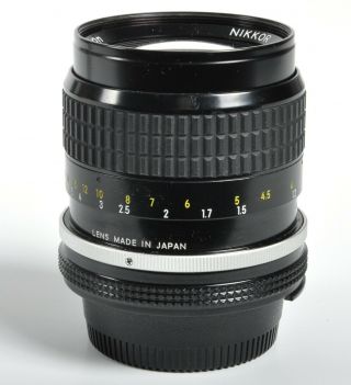Vintage Nikon Nikkor 85mm f2 Ai Fixed Portrait Camera Lens w/ caps & case 4