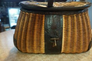 PETERS Split Willow creel w/ floral design leather and shoulder strap 3