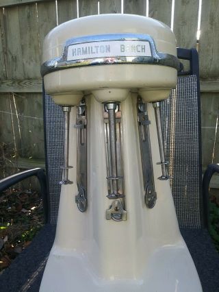 Vtg Hamilton Beach 40dm Off White Triple Head Milk Shake Mixer Machine