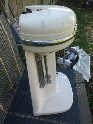 Vtg Hamilton Beach 40DM Off White Triple Head Milk Shake Mixer machine 2