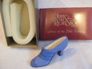 1999 Just The Right Shoe By Raine Class Act 25042