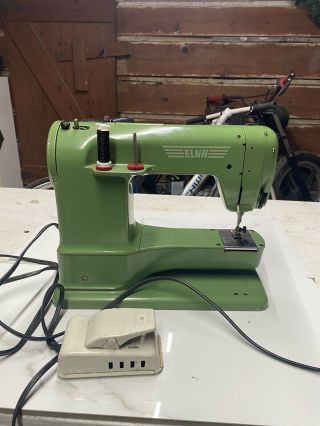 Vintage ELNA Supermatic Portable Sewing Machine Avacado Green W/ Case 3