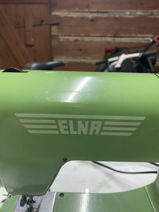 Vintage ELNA Supermatic Portable Sewing Machine Avacado Green W/ Case 6