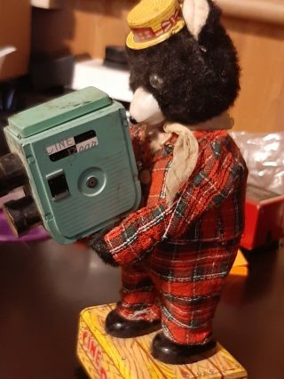 Unknown Maker Vintage Tin Battery Operated Cine Bear
