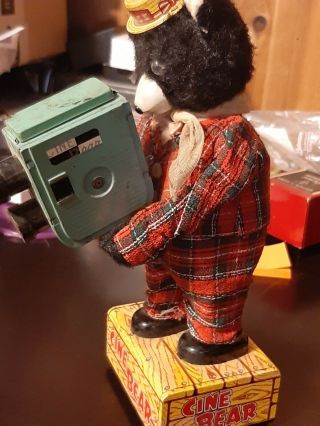 Unknown Maker Vintage Tin Battery Operated Cine Bear 2