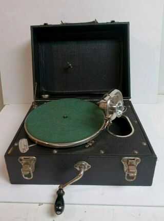 Portable Carryola Master Phonograph 1920 