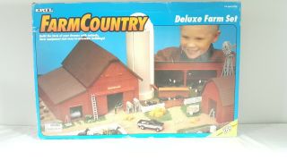 Rare Vintage Ertl Farm Country Deluxe Farm Set 4327