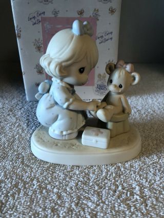 Precious Moments - 1994 Members Only Figurine - " Caring " Pm941 W/box