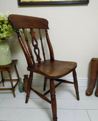 Antique Windsor Heart Bar Back Chair Farmhouse chair Bedroom Hall Makers Stamp 3