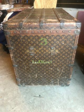 Louis Vuitton vintage trunk 2