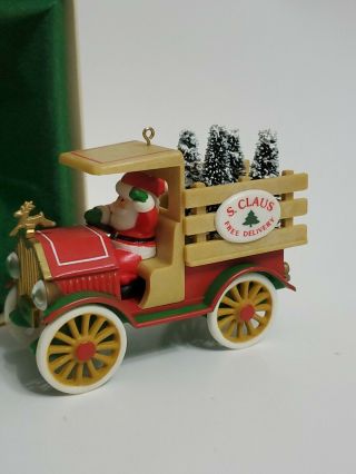 1984 Hallmark Christmas Ornament Santas Deliveries QX432 - 4 Sixth in Series Truck 2
