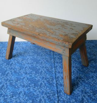 Antique Foot Stool Bench Large Primitive Pine Wood Old Paint 18 " Long X 10 " Wide