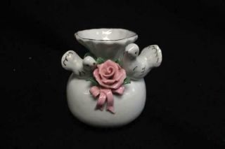 Set of 2 Vtg Classic White Porcelain Bud Vases w/ Doves,  Pink Roses & Gold Trim 2