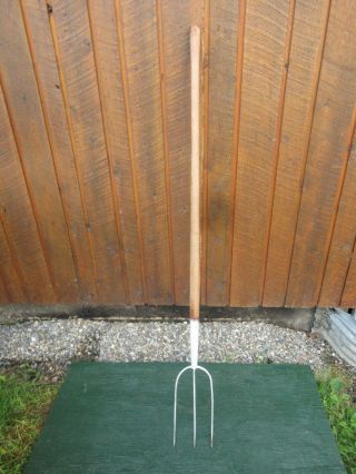 Great Vintage 3 Prong Hay Pitch Fork 58 " Wooden Handle Country Decor