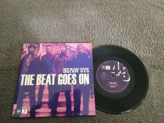 Beady Eye - The Beat Goes On.  7 " Numbered Edition.  Oasis